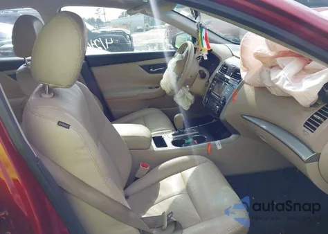 2015 Nissan Altima 2.5 S из США, поврежденный, VIN 1N4AL3AP0FC150373